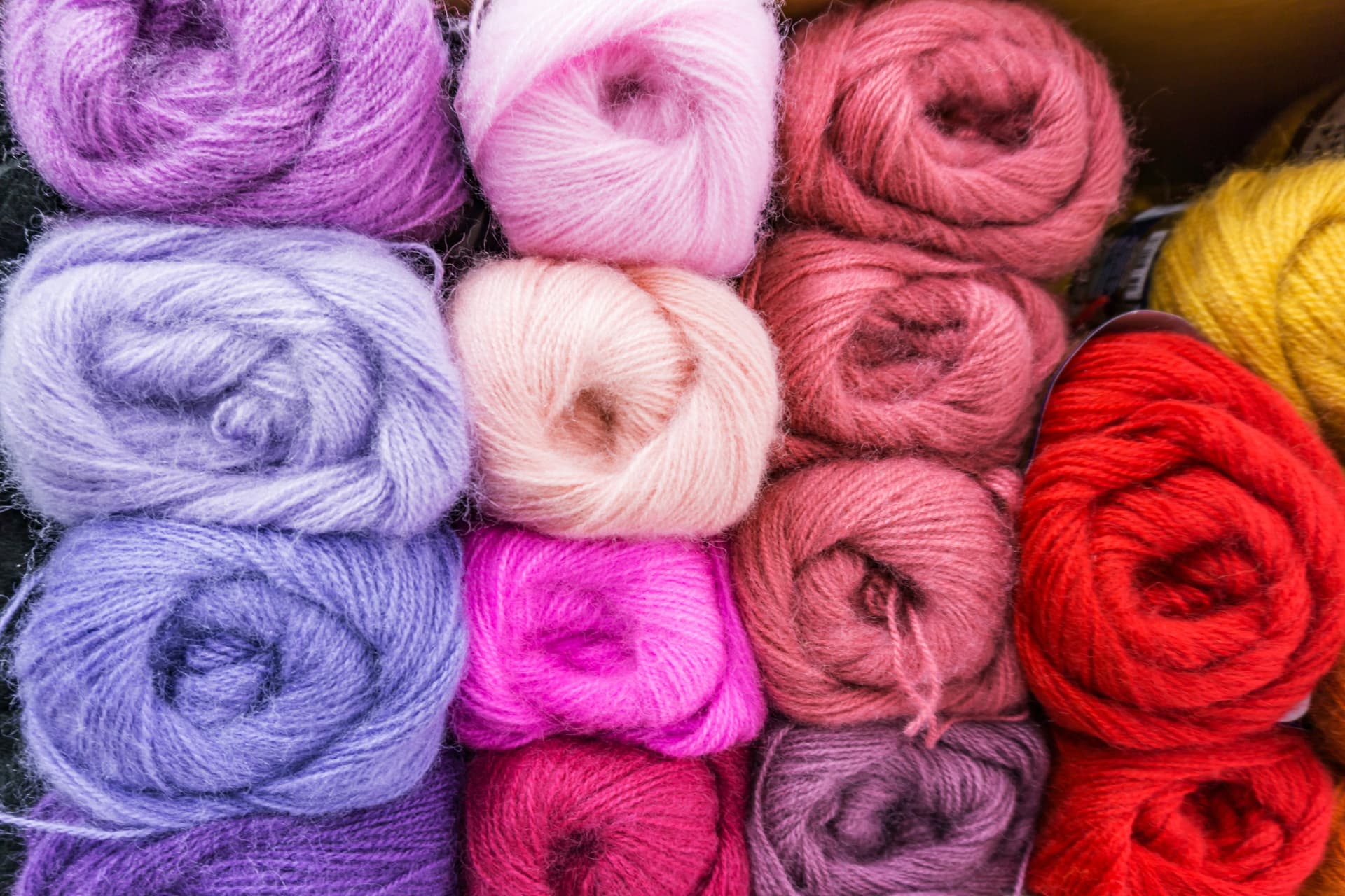Die Herstellung von Mohair-Teppichen: ein einzigartiges madagassisches Handwerk